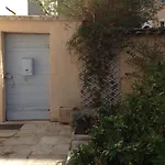 Le Croix Rousse Jacquard * ליון